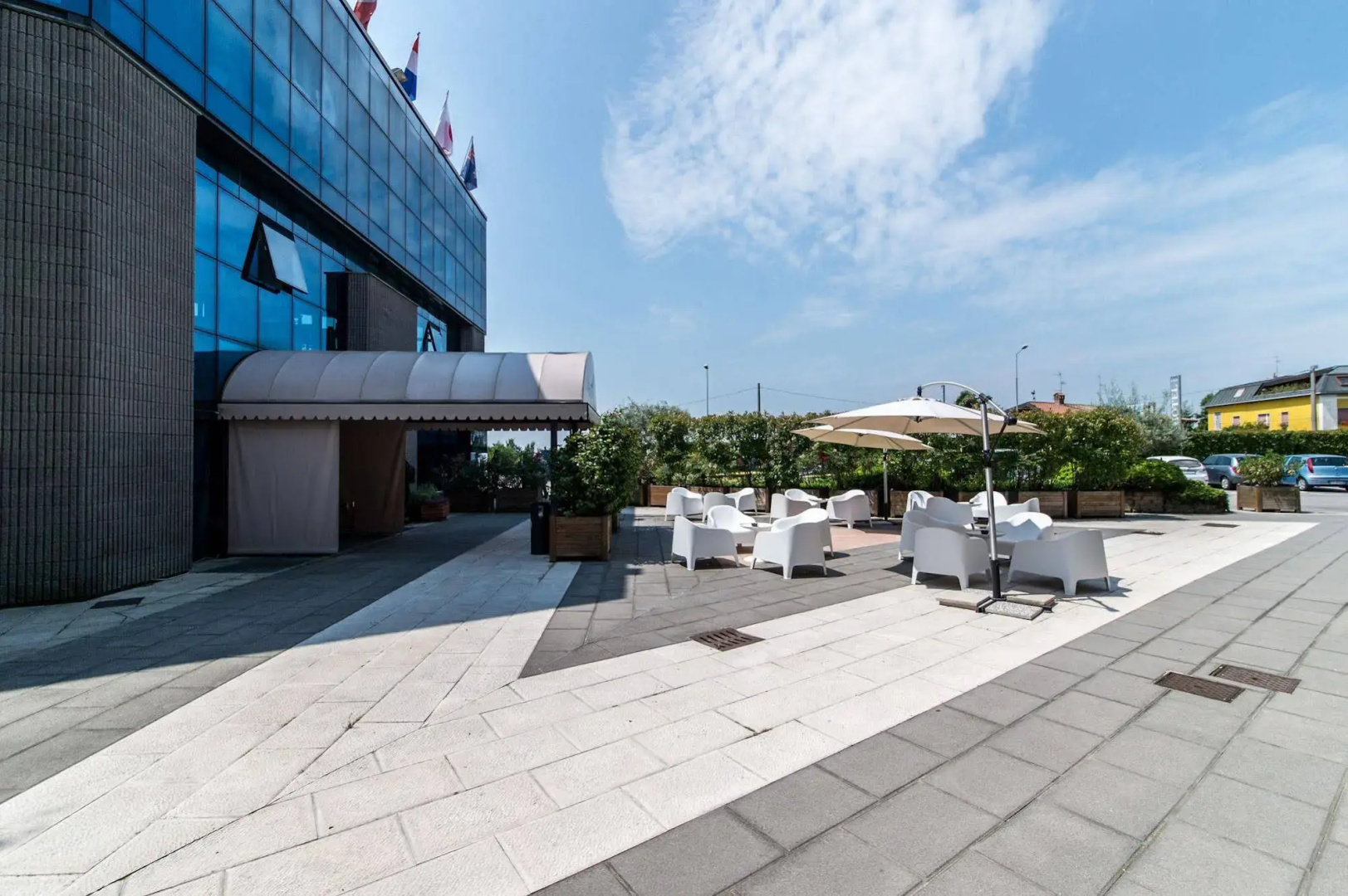 Photo - Airport Hotel