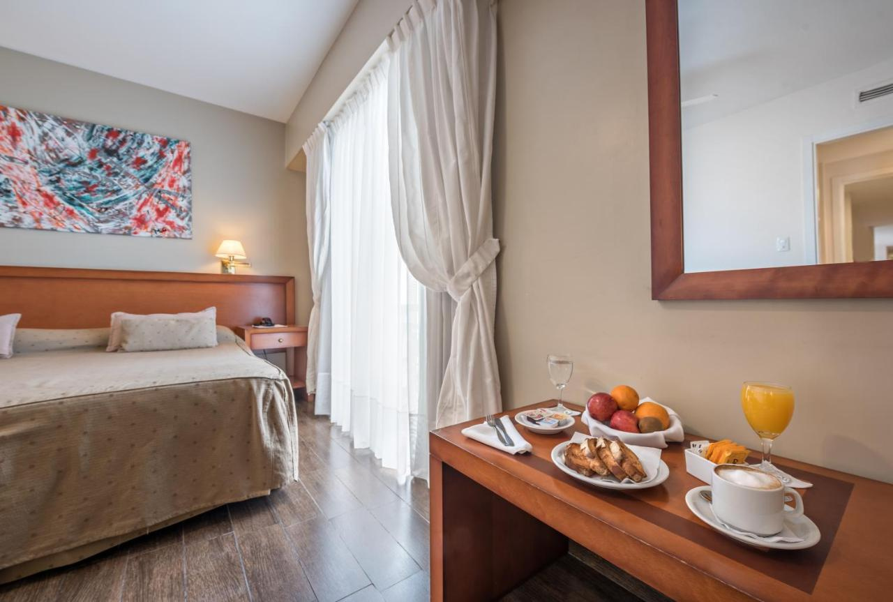 Photo - Hotel Riviera