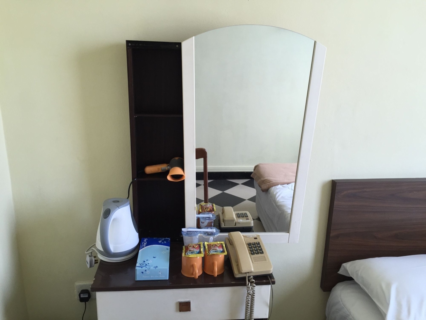 BudgetOne Hotel