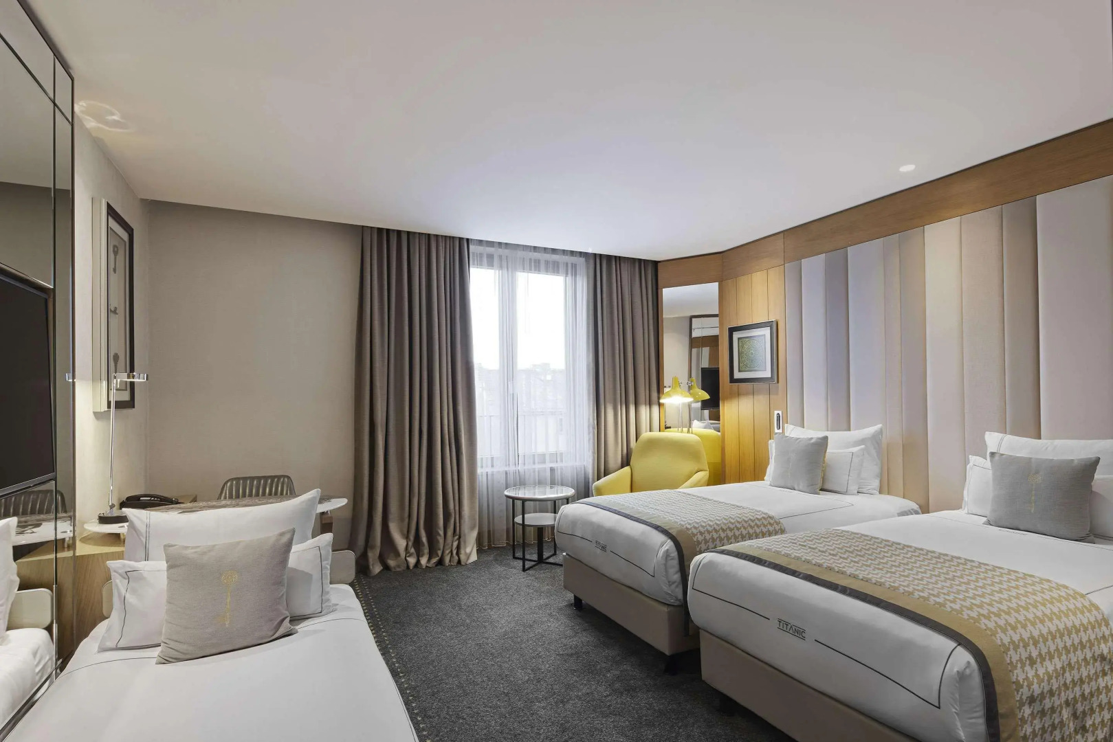 Foto - TITANIC Chaussee Berlin