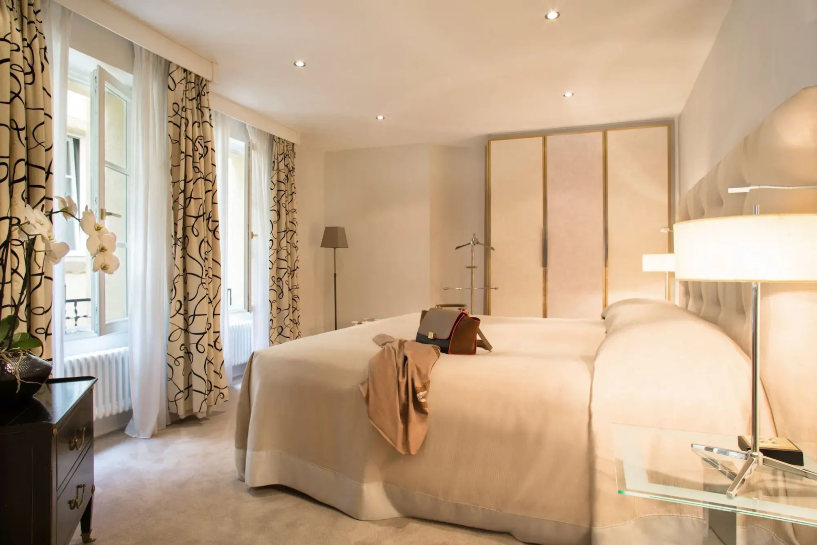 Photo - Hotel Le Place d'Armes - Relais & Châteaux