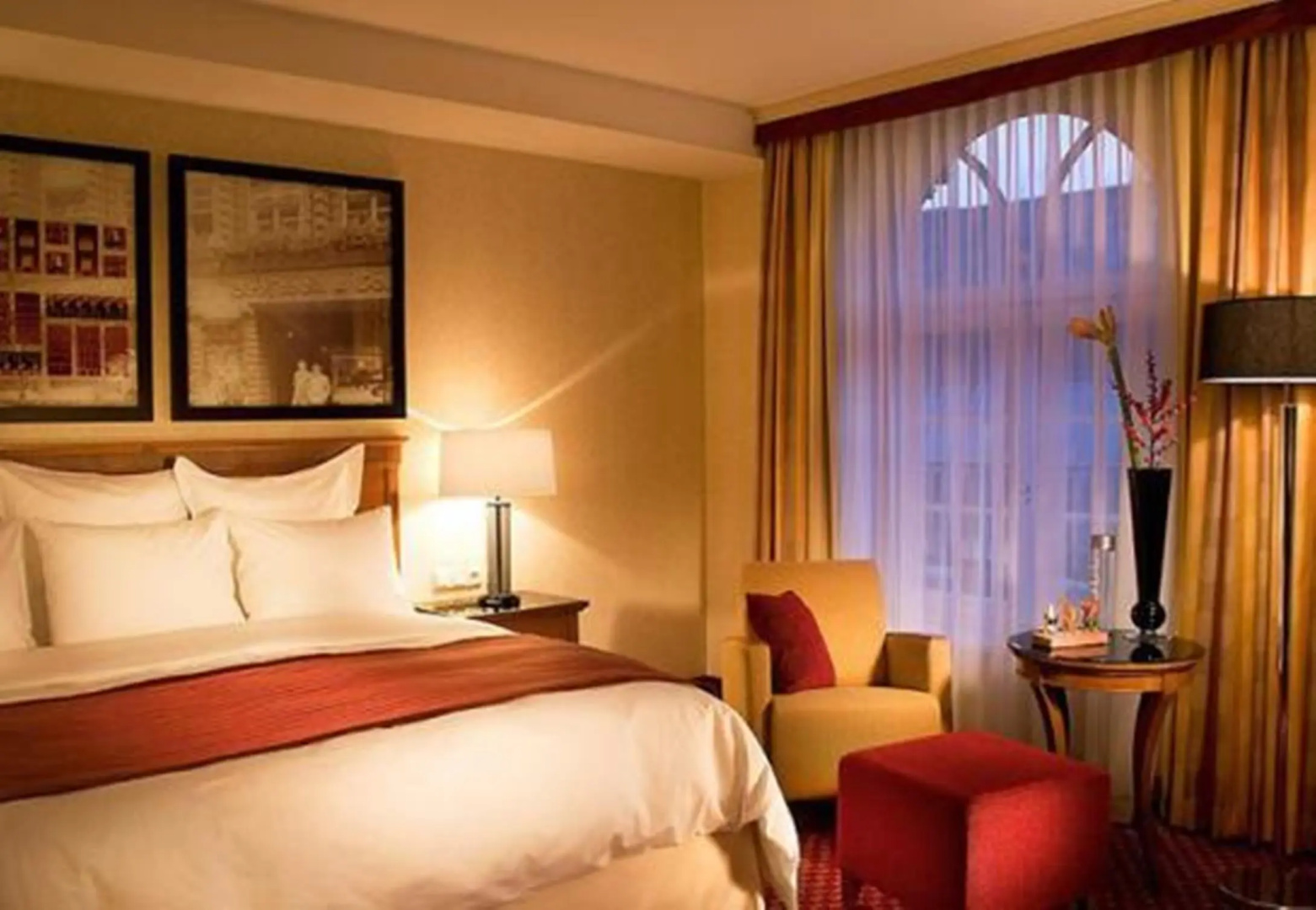 Photo - Renaissance Hamburg Hotel