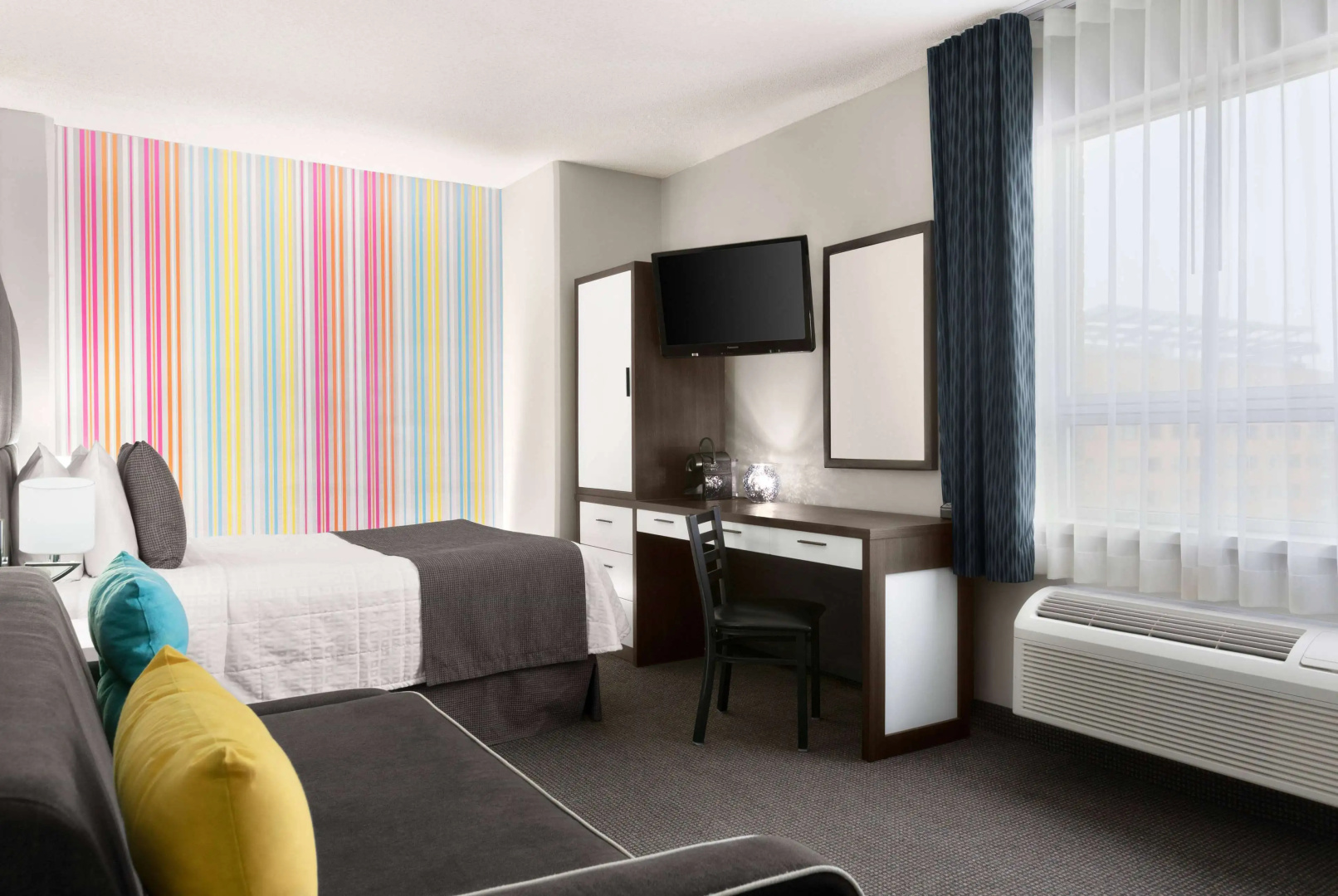 Photo - Travelodge by Wyndham Montreal Centre