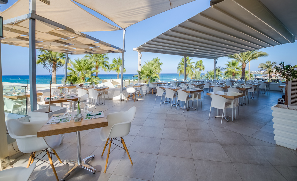 Photo - Vrissaki Beach Hotel