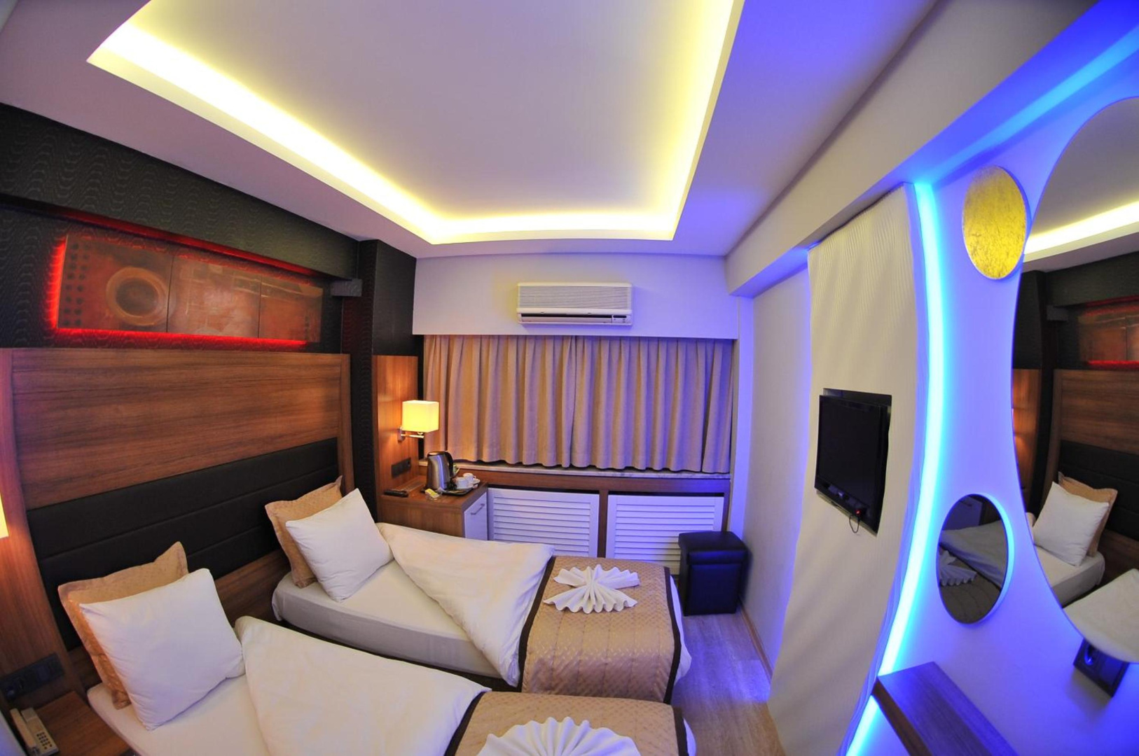 Foto - İzmir Otel Kabaçam