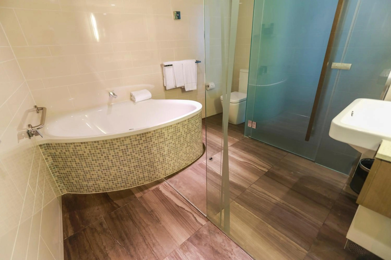 Photo - The Point Brisbane Hotel