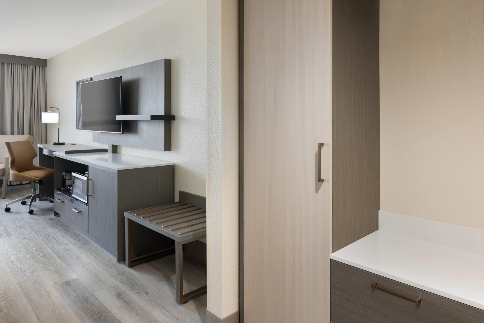 Photo - Ramada Plaza by Wyndham Orlando Resort & Suites Intl Drive