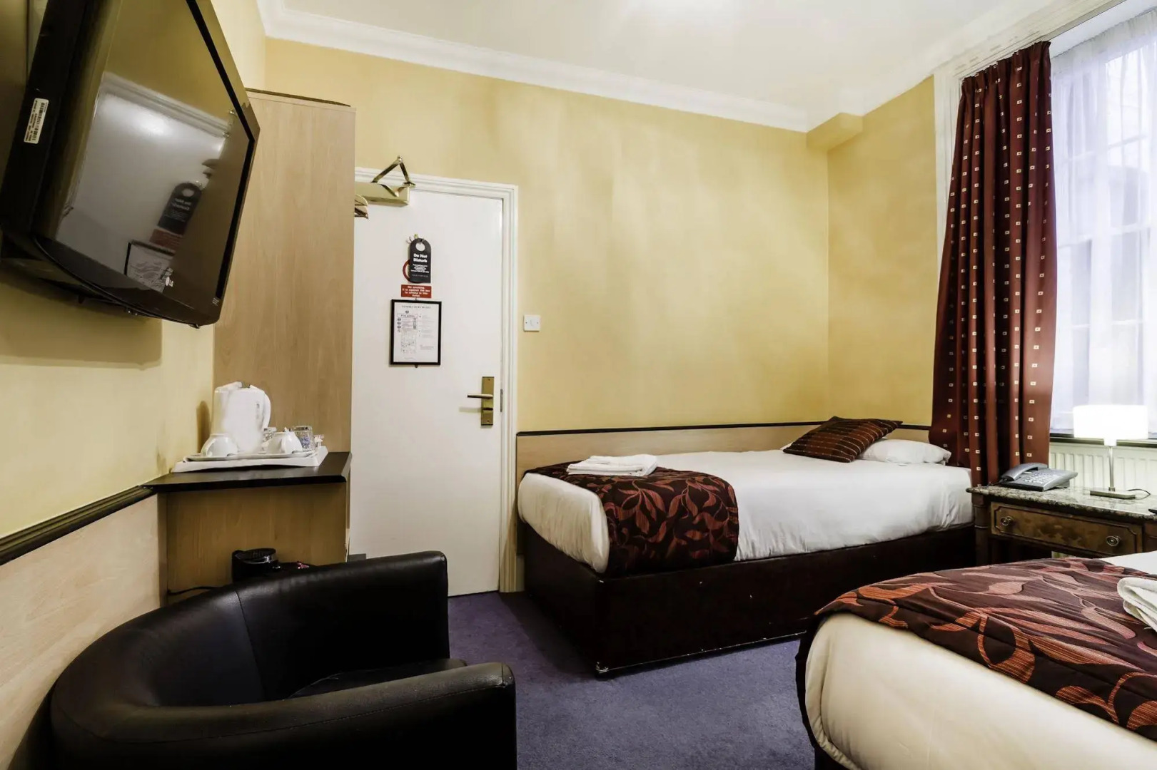 Photo - Tudor Court Hotel