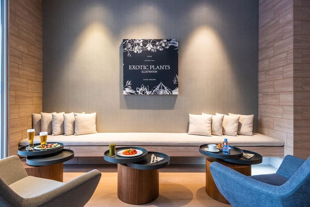 Photo - Travelers Orange Suites