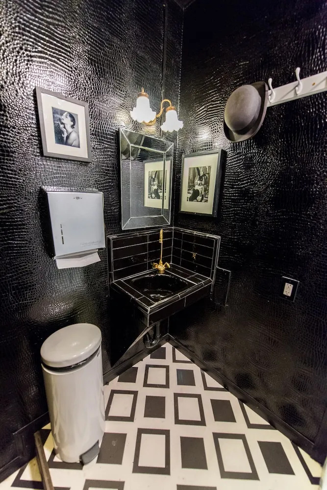 Photo - The Rosemary