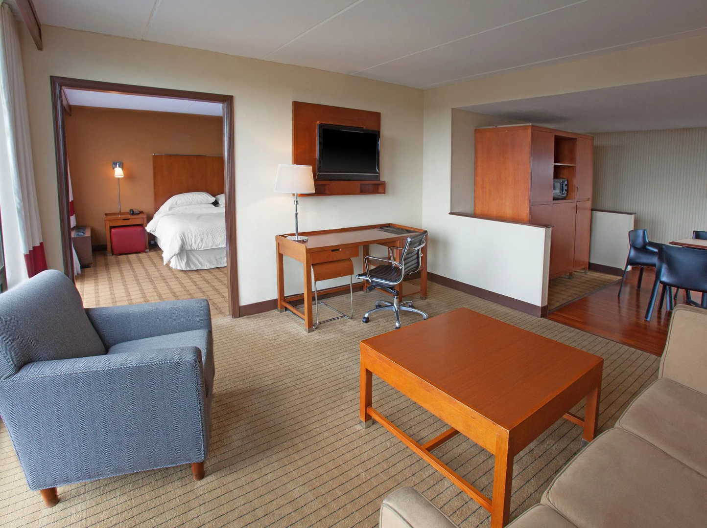 Photo - Four Points by Sheraton Philadelphia Northeast