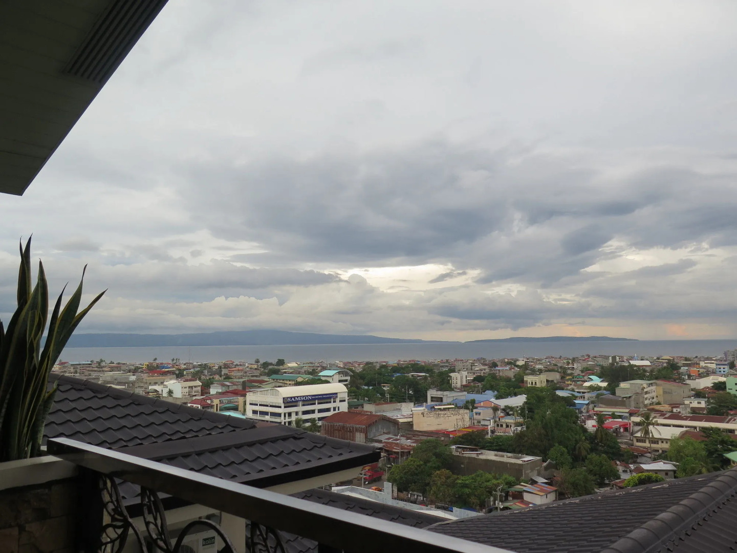 Foto - The Pinnacle Hotel and Suites