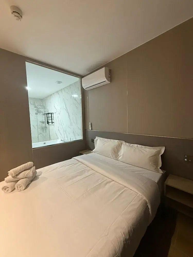 Photo - Hotel Golden Madrid