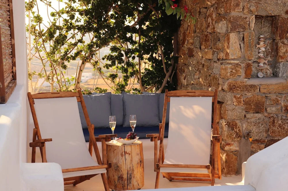Photo - Myconian Theros Luxury Suites