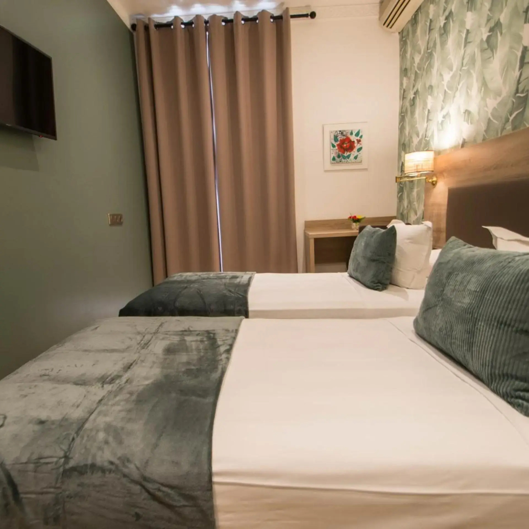 Photo - Hôtel Parisien