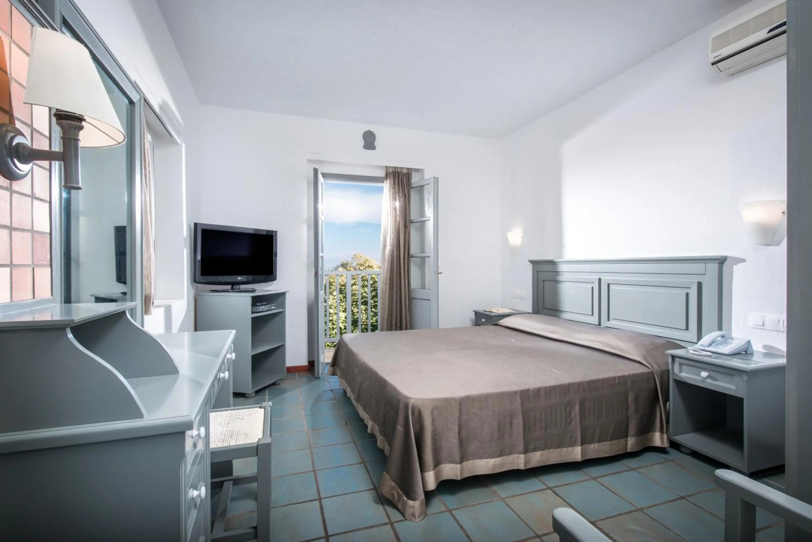 Photo - Silva Beach Hotel