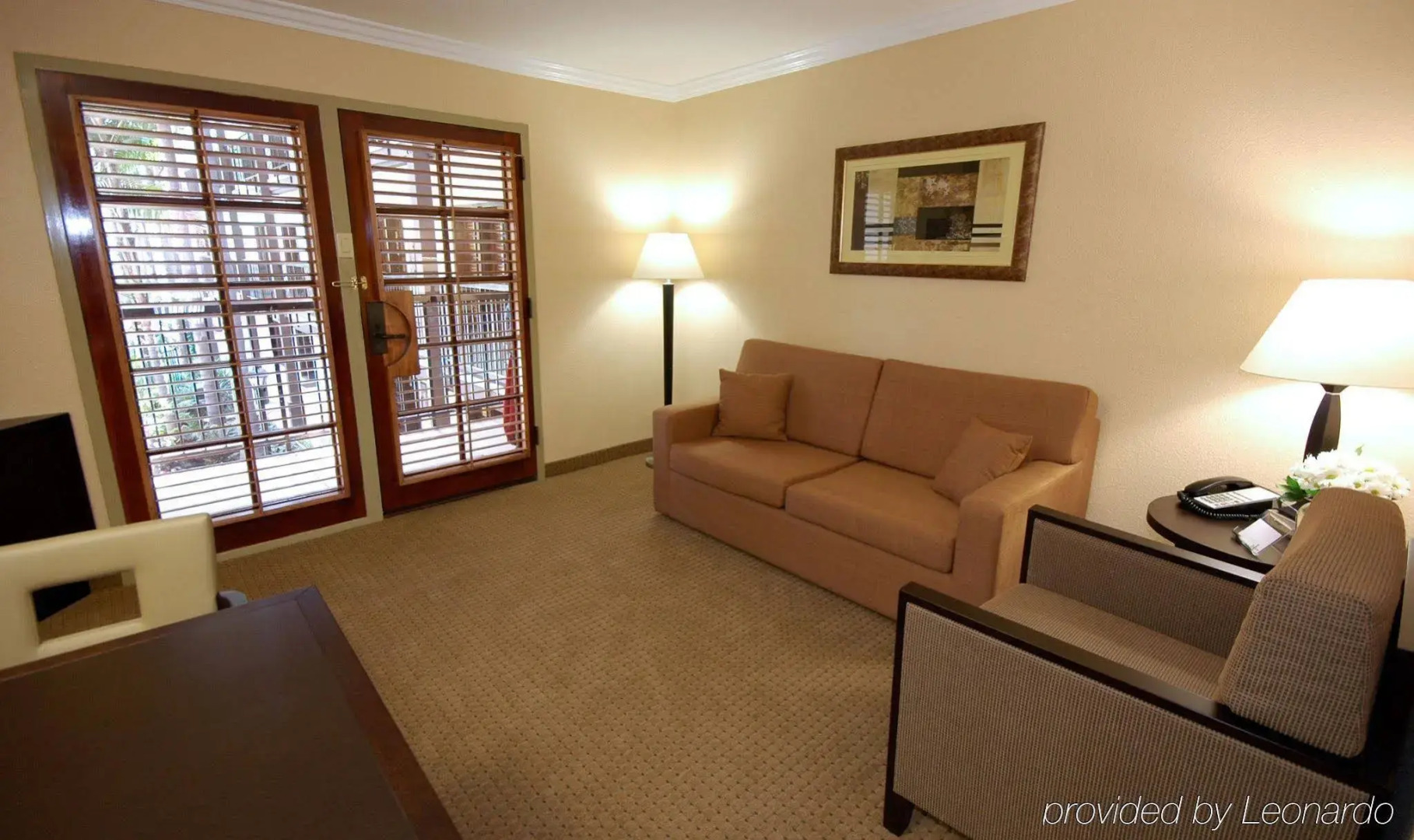 Foto - The Buena Park Grand Hotel & Suites