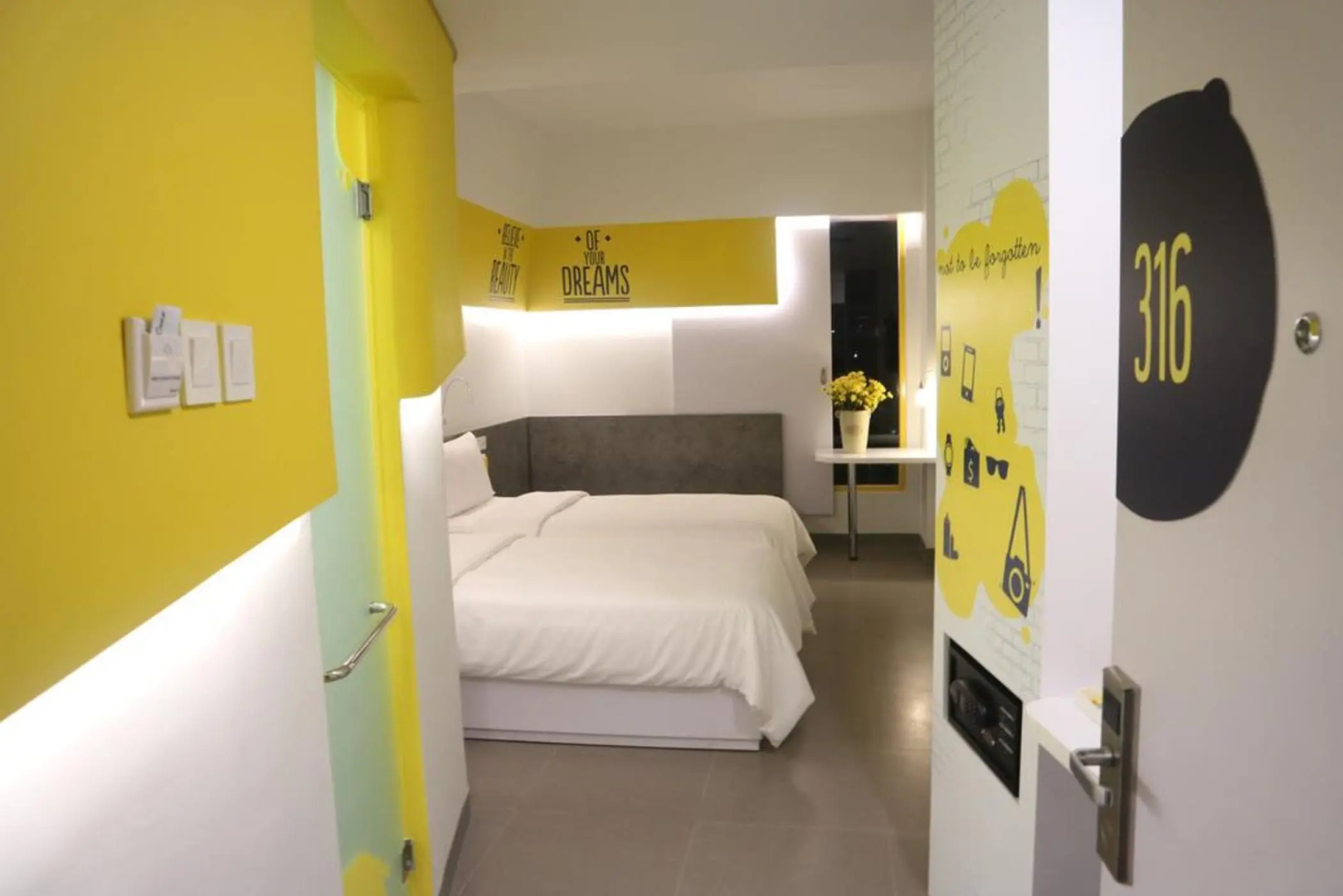 Photo - YELLO Hotel Manggarai Jakarta