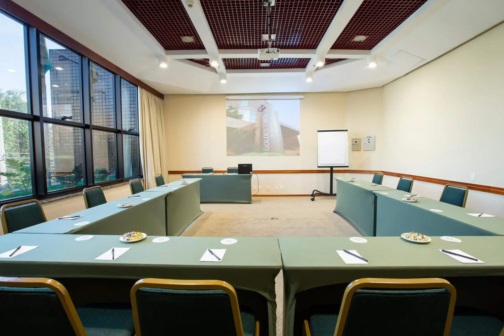 Photo - Golden Tower Pinheiros by Fênix Hotéis