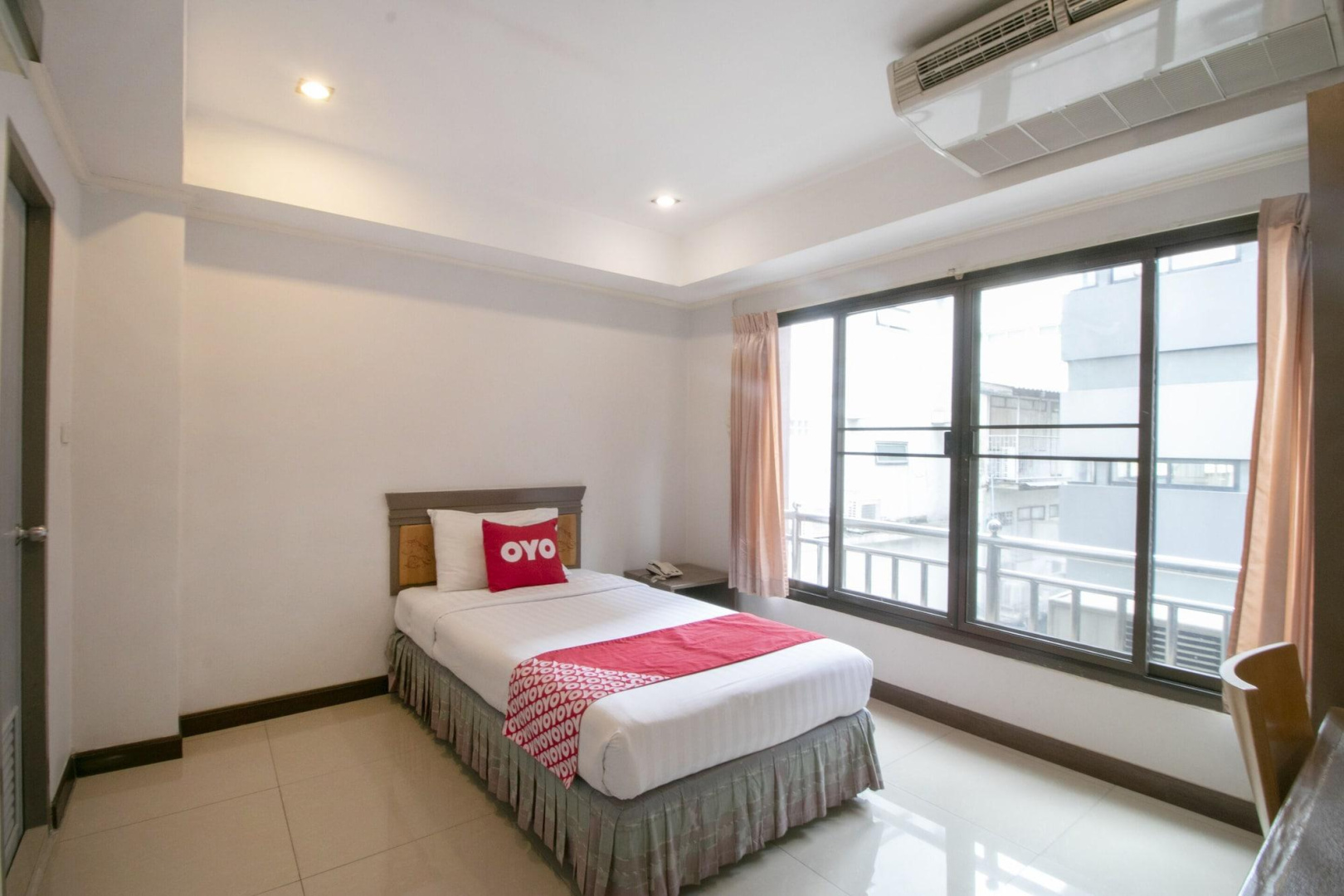 Foto - Super OYO 75385 Hotel Win Long