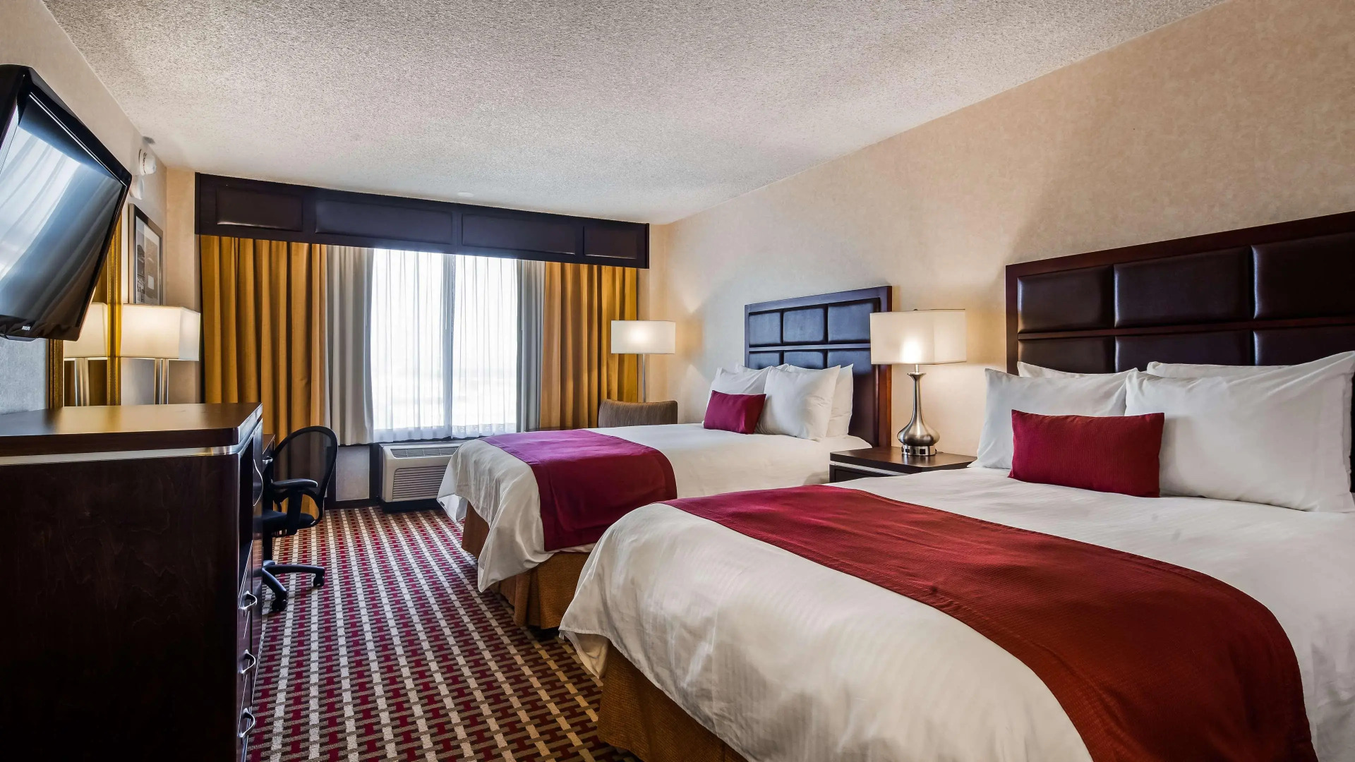 Photo - Best Western Plus Grosvenor Airport Hotel