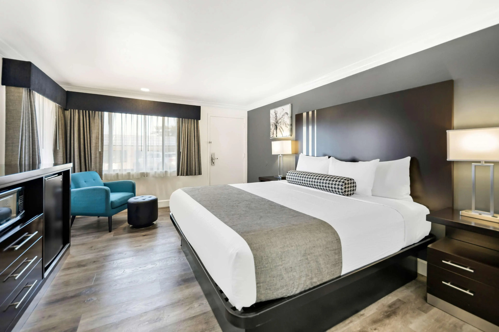 Photo - Best Western Park Crest Inn