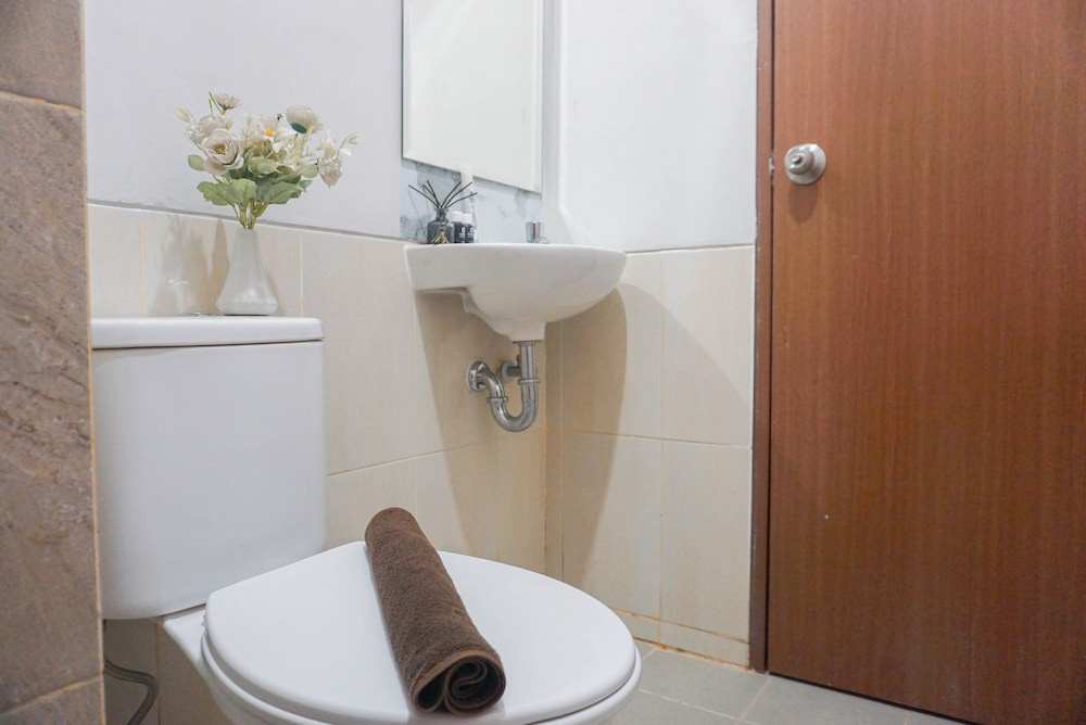 Good And Comfy 2Br Apartment At Transpark Juanda Bekasi Timur