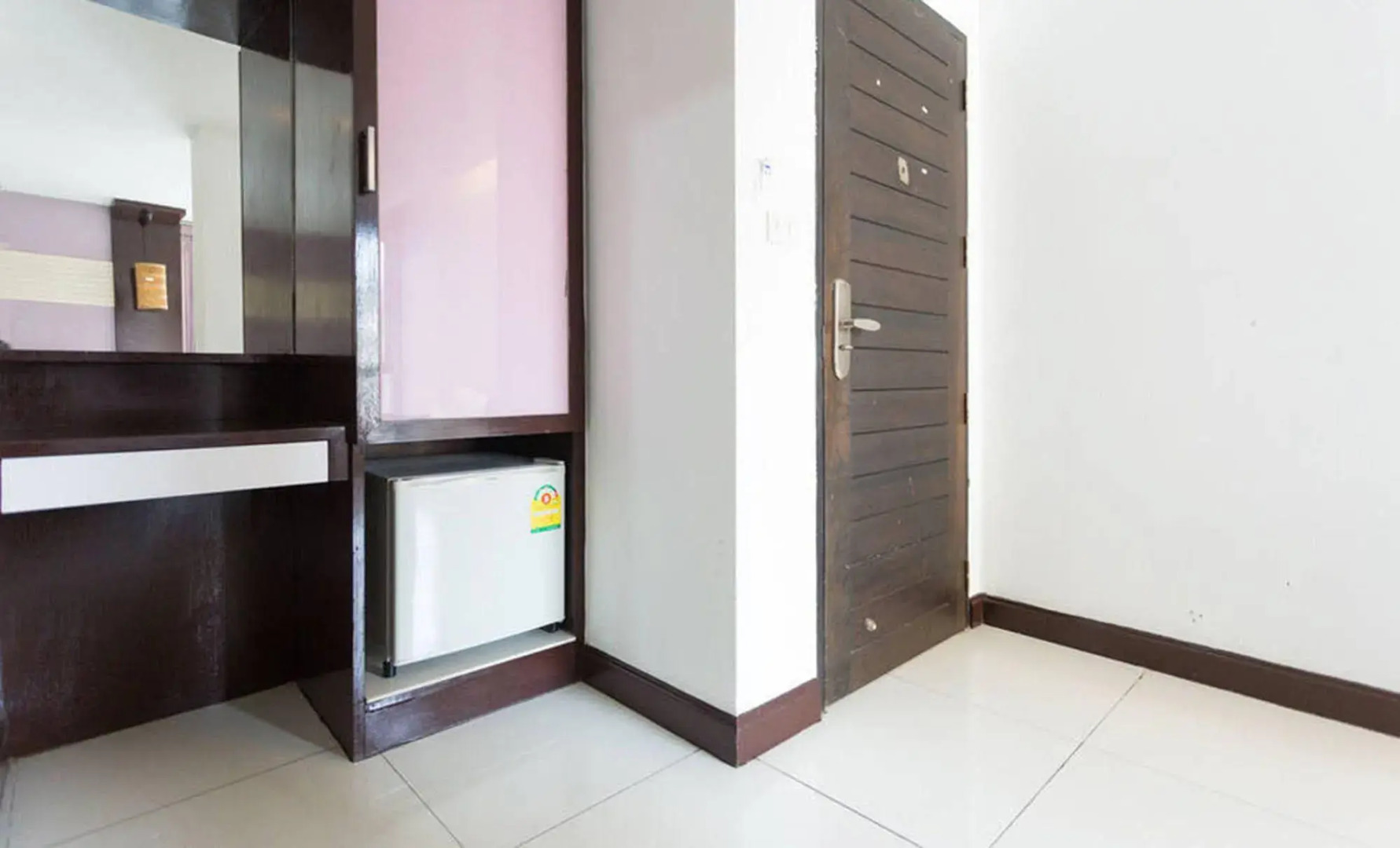 Photo - Cozi Inn Hotel, Bangkok