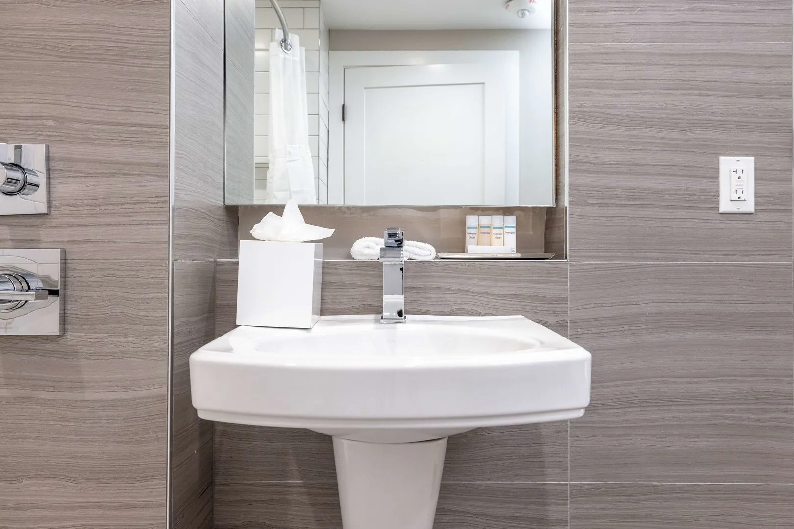 Foto - Infinity Hotel San Francisco, Tapestry Collection by Hilton