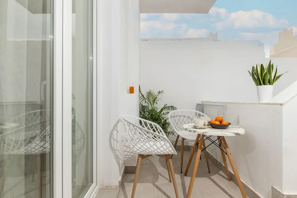 Photo - Golden Bird's