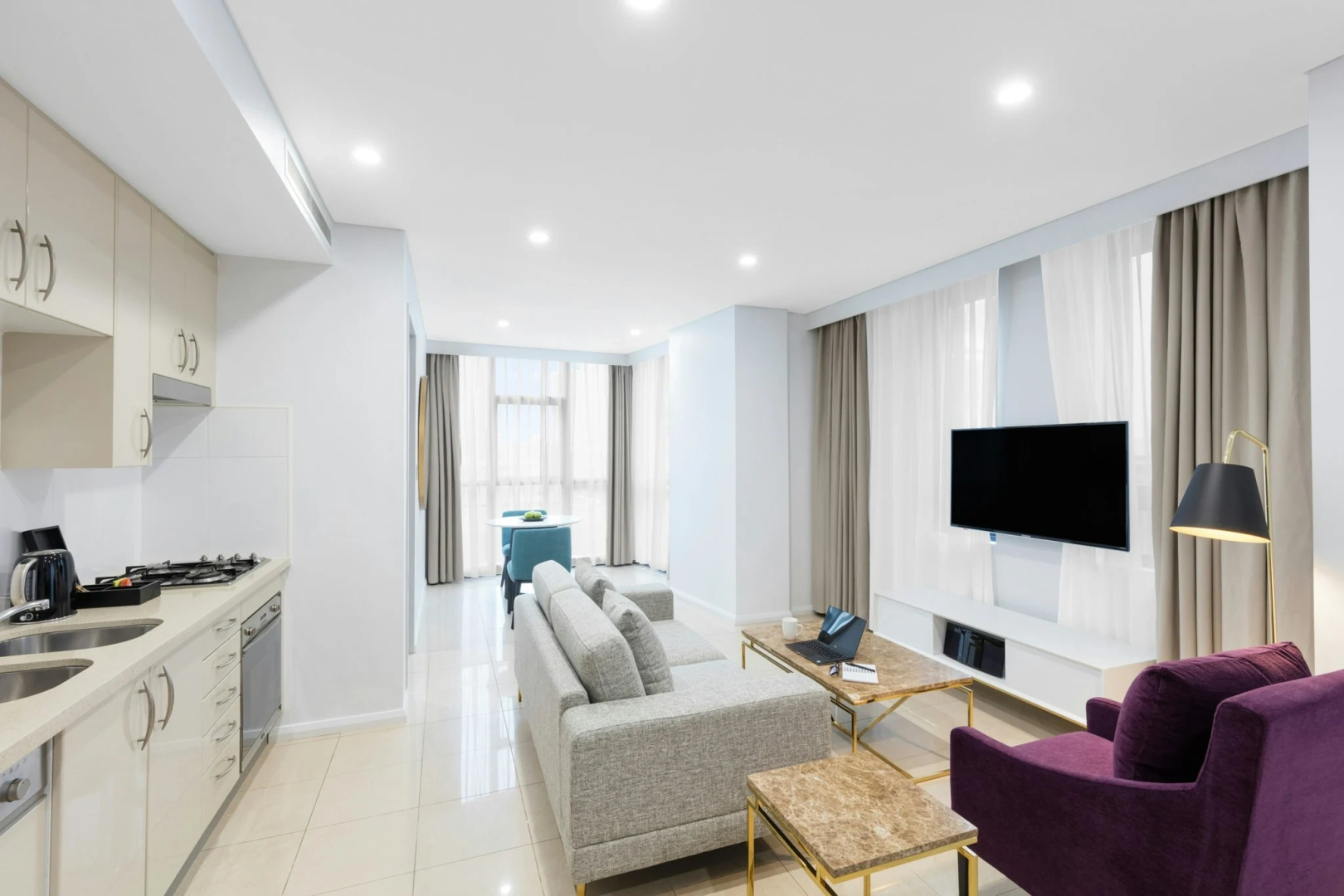 Photo - Meriton Suites Pitt Street, Sydney
