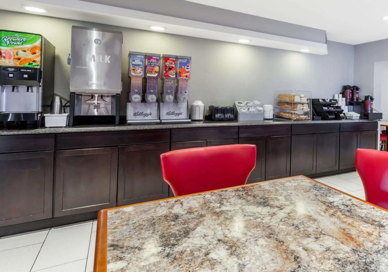 Foto - Super 8 by Wyndham Orlando Near Florida Mall