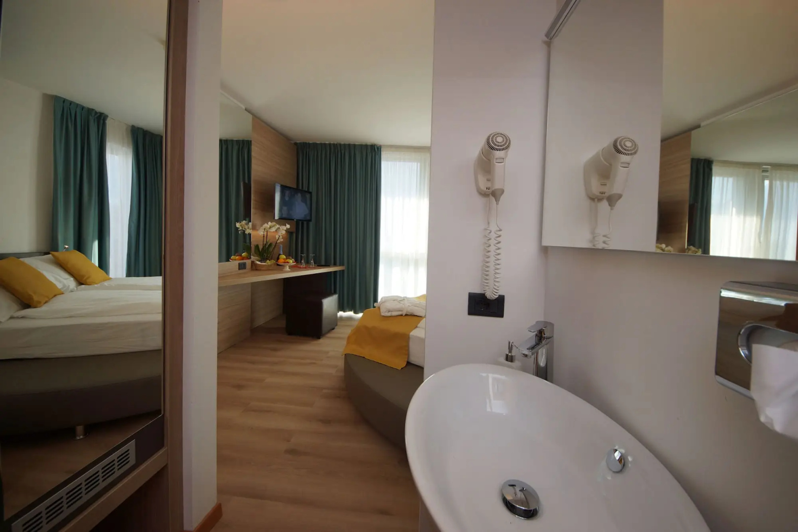 Foto - Ambassador Suite Hotel