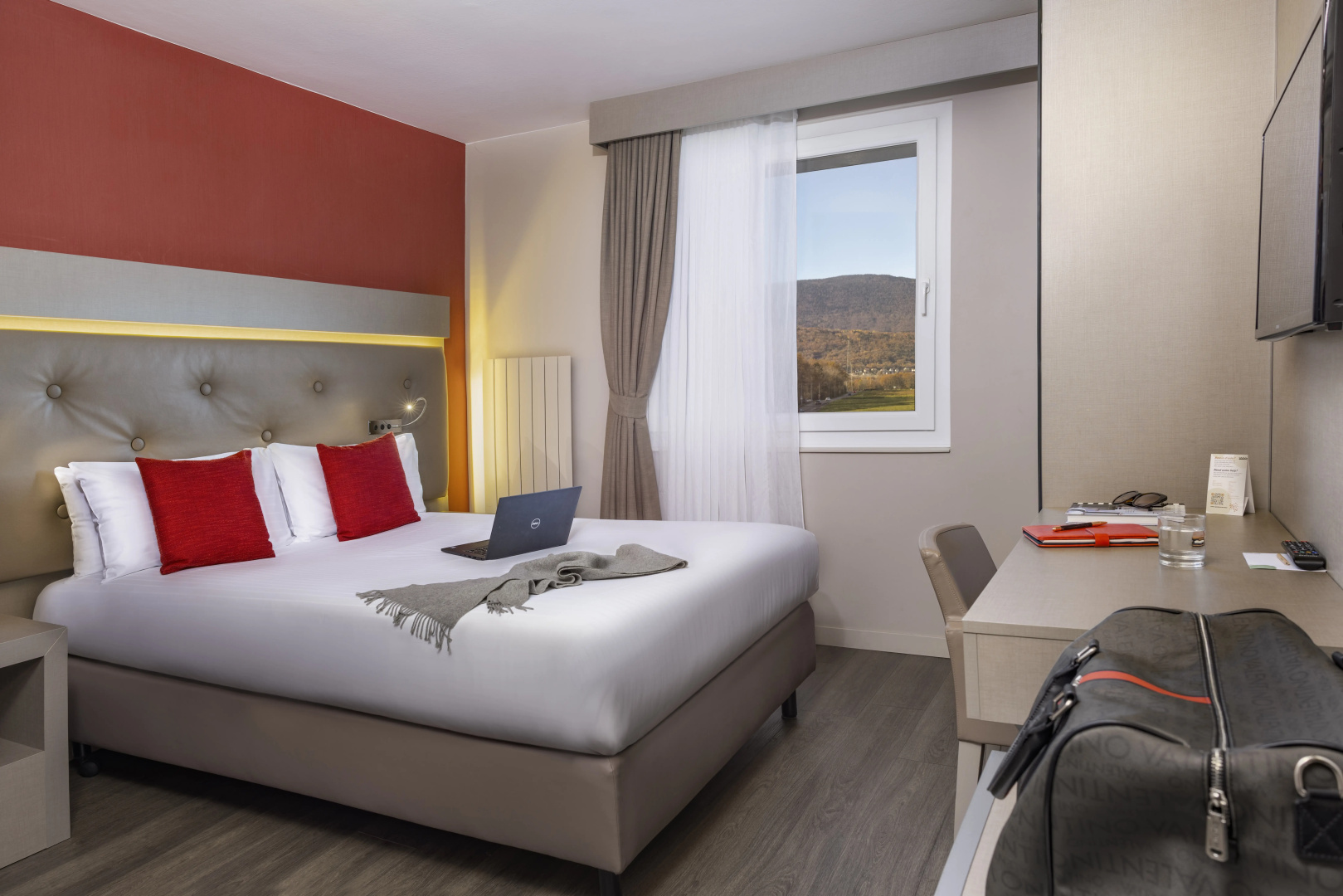 Foto - Everness Hotel & Resort