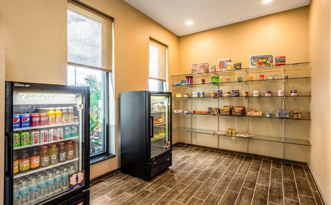 Photo - Magnolia Pointe; BW Signature Collection