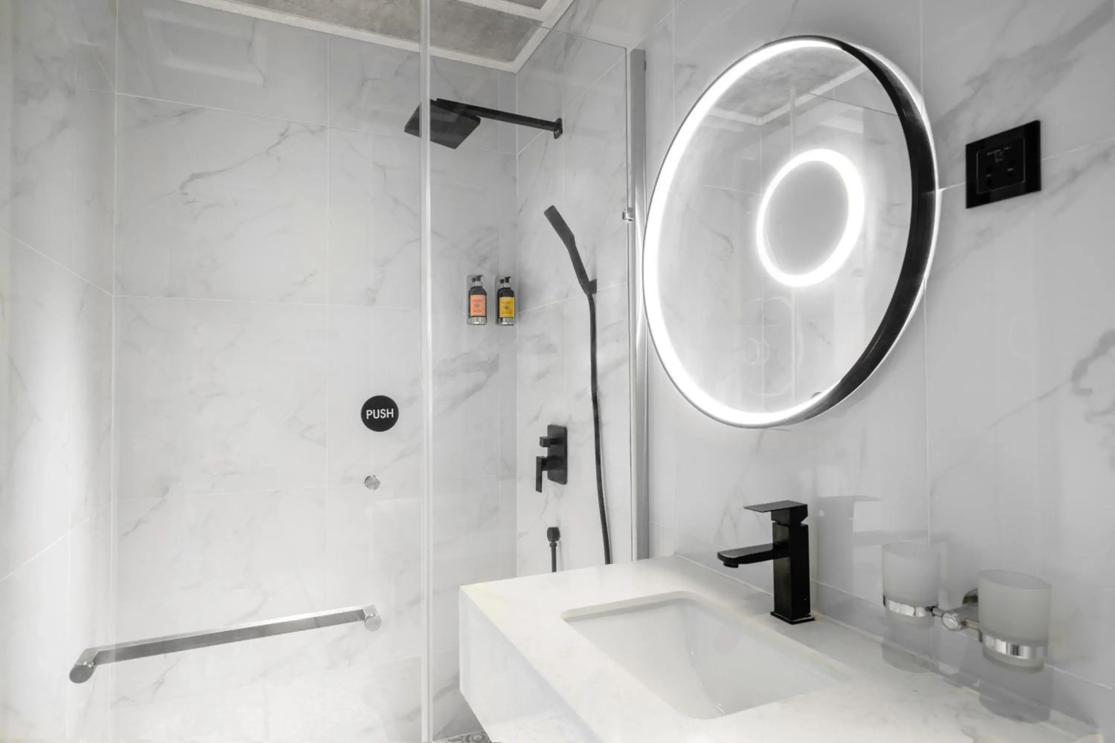 Photo - A&R Urban Hotel