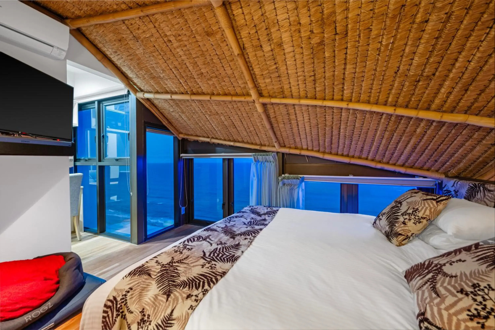 Photo - Burleigh Esplanade Apartments