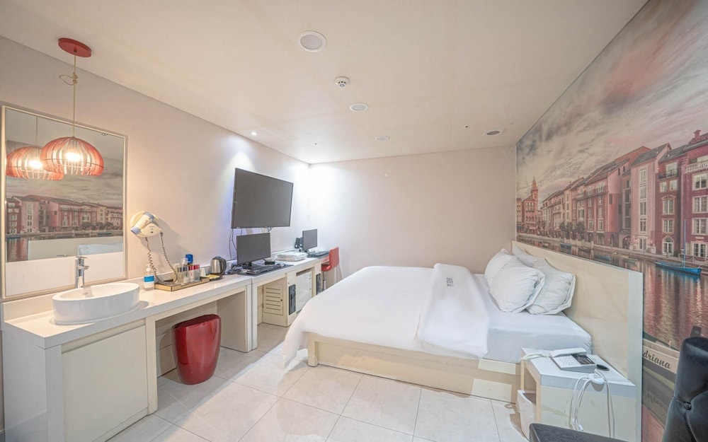 Photo - Hassen Sillim K2 Hotel