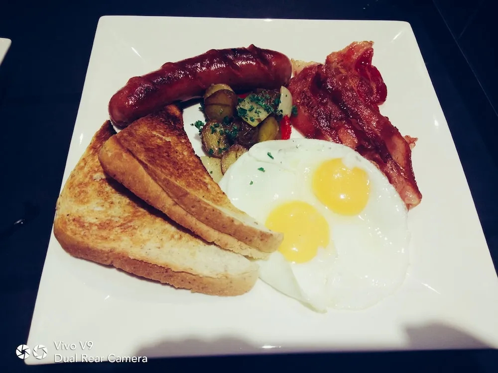 Photo - Ramada Encore by Wyndham Makati