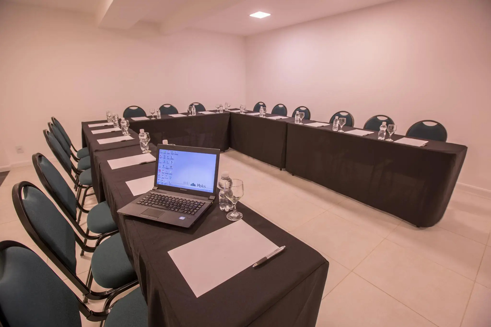 Foto - Athos Bulcão Hplus Executive