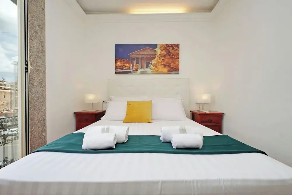 Photo - Romulus Rooms by Hostand