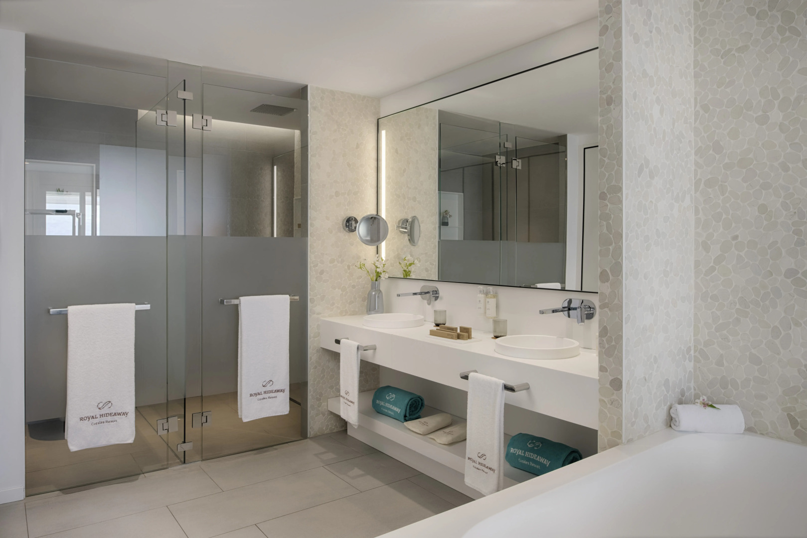 Photo - Royal Hideaway Corales Suites