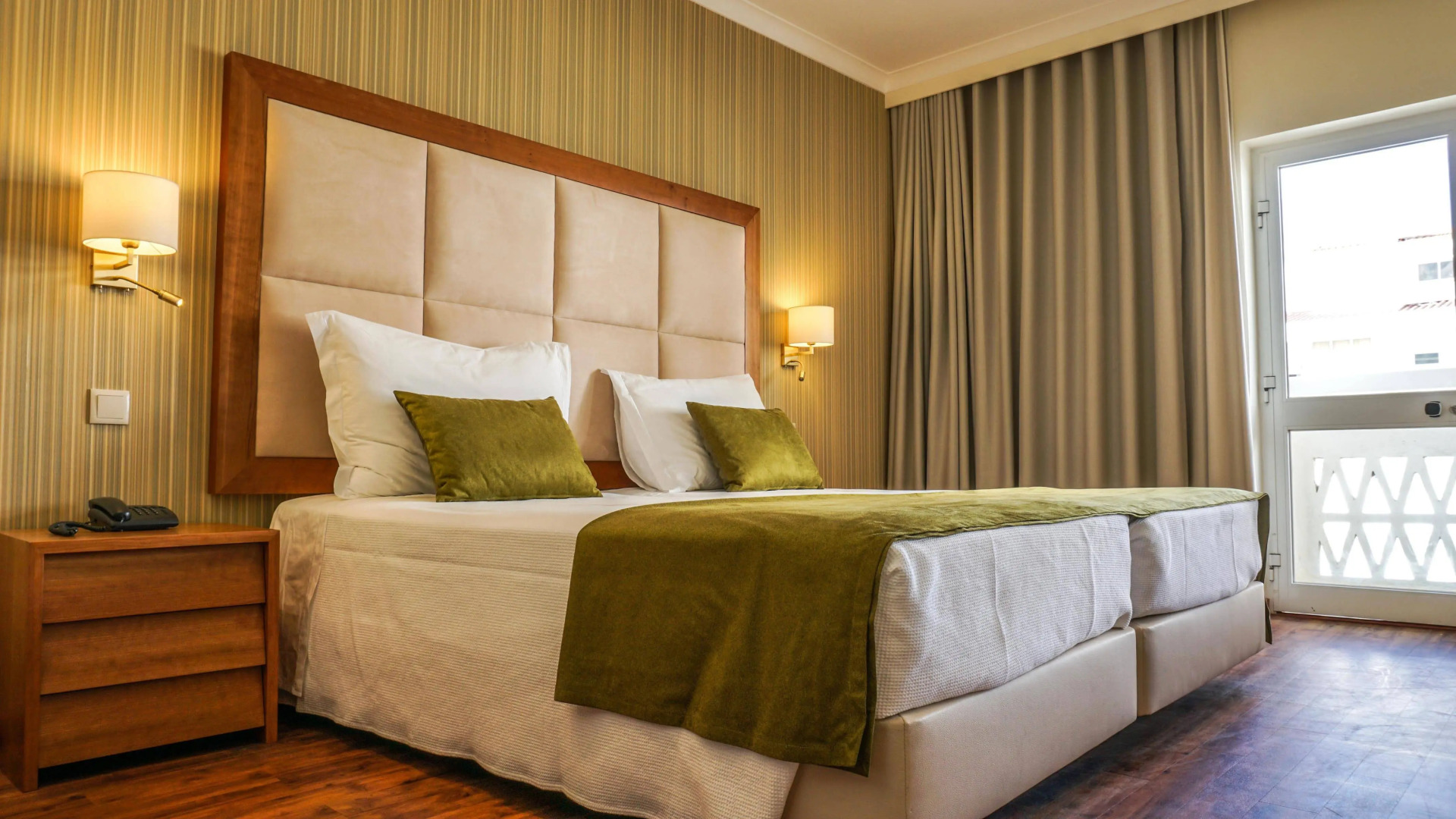 Photo - Baía Beach Hotel