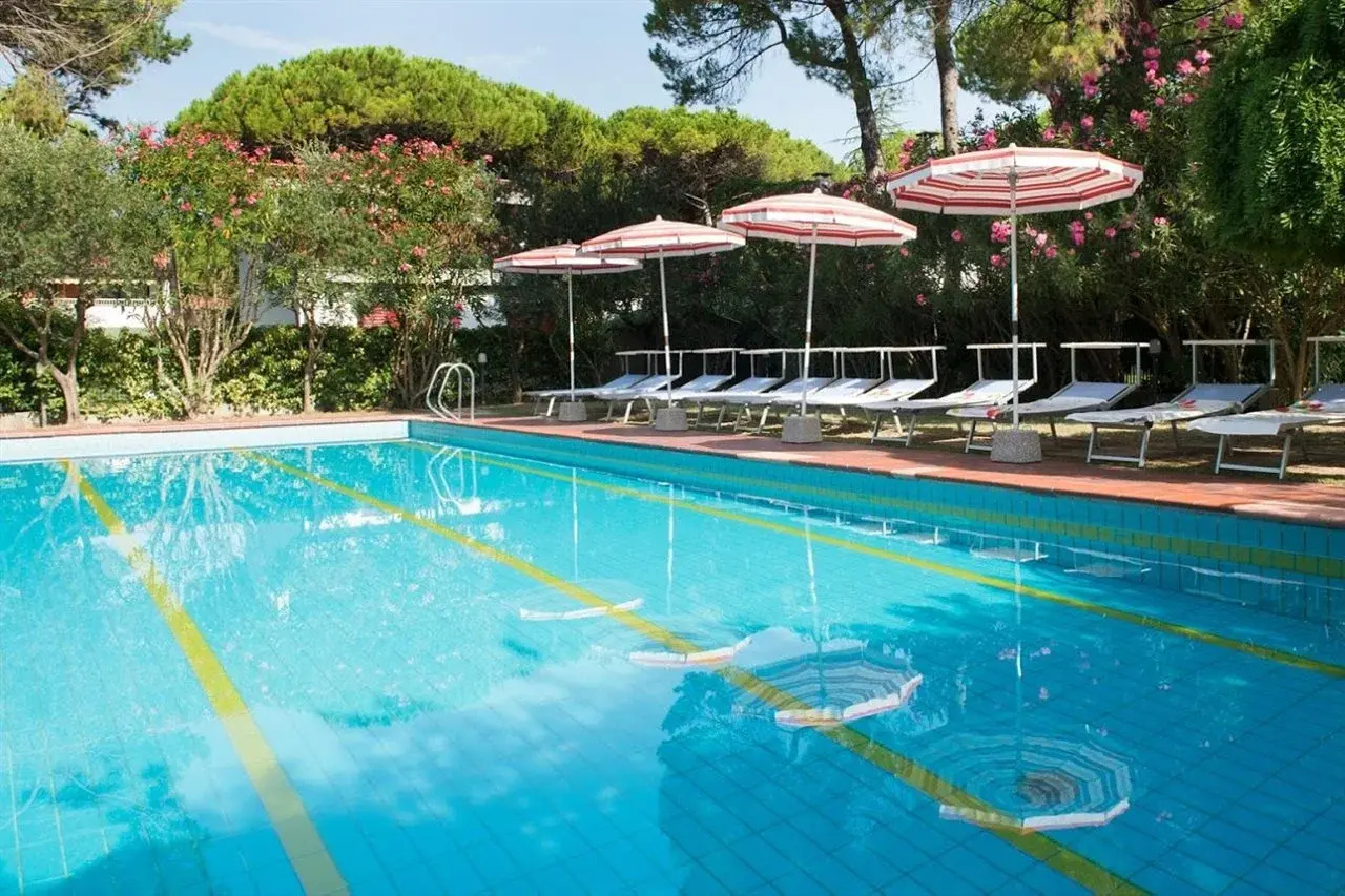 Photo - Hotel President