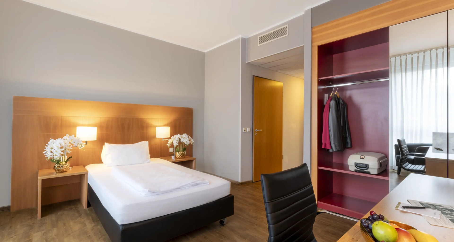 Foto - Plaza Premium Koln