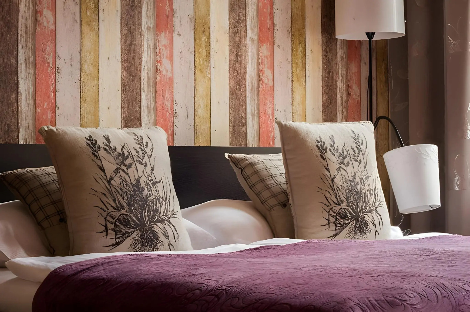 Photo - Royal Court Legerova