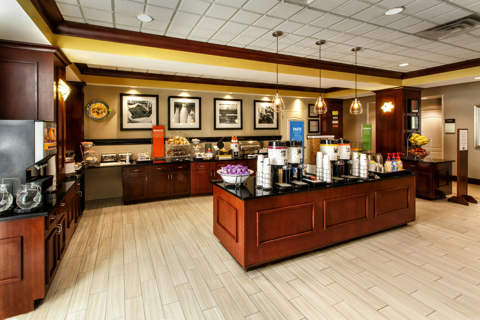 Photo - Hampton Inn & Suites Staten Island