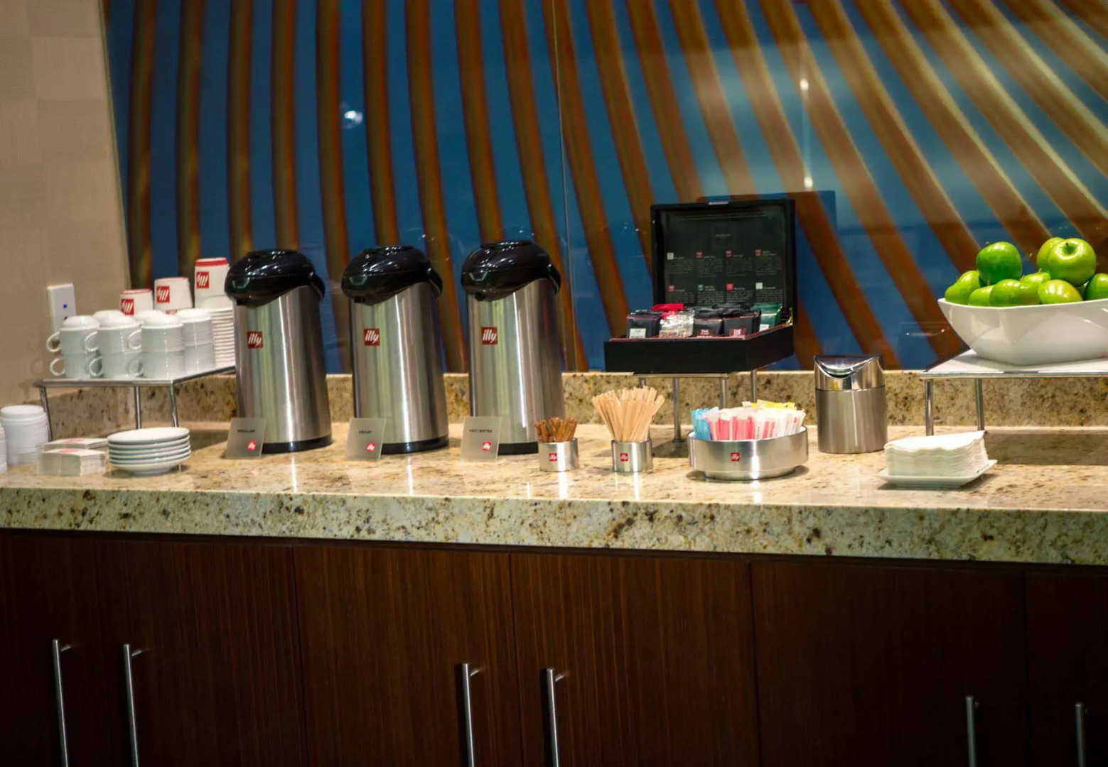 Photo - Renaissance Dallas Hotel