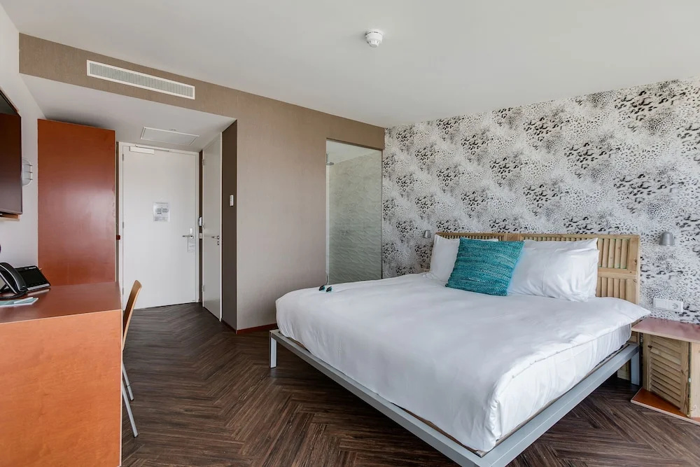 Photo - Beachhouse Hotel