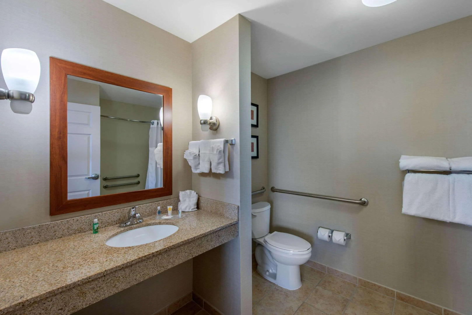 Photo - Comfort Suites Sarasota-Siesta Key